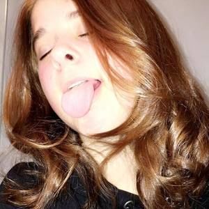 Meet your Posher, Cecilia